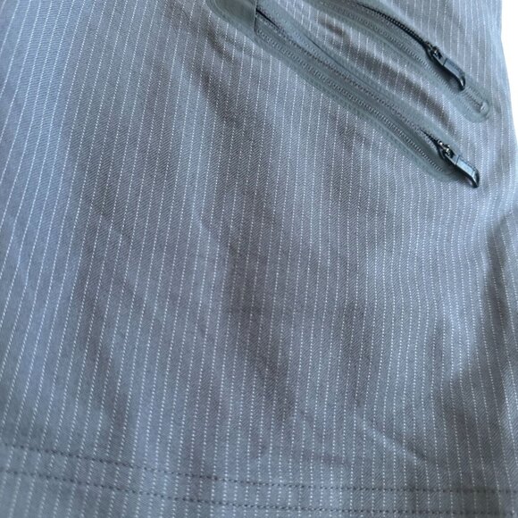 LULULEMON Men's Gray Pinstriped Shorts Size 33 - Picture 6 of 8